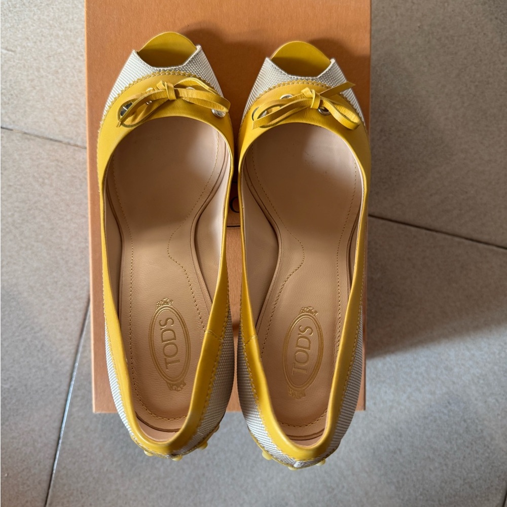 Tod's Yellow and White Peep-Toe Heels